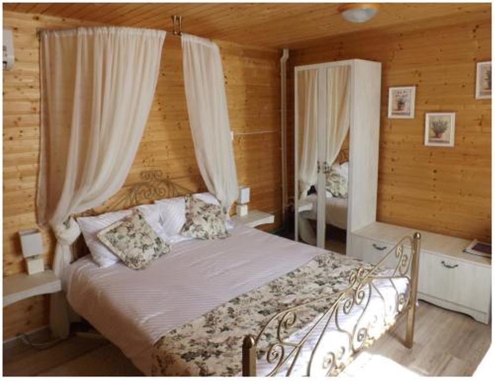 Pensiunea Pentru Tine Prietene Arcani Room photo